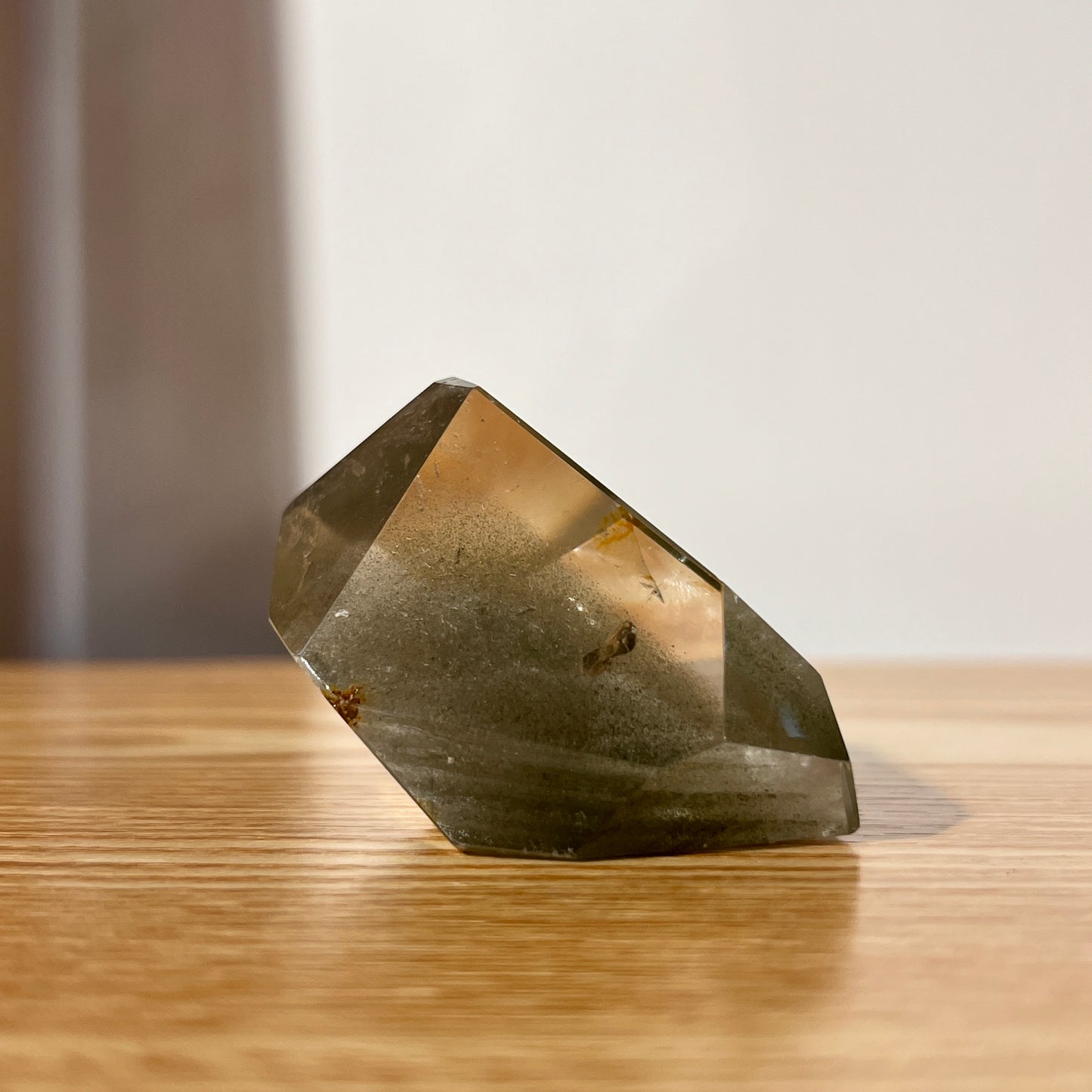 Layers Green Phantom Quartz Freeform - 45 Gram