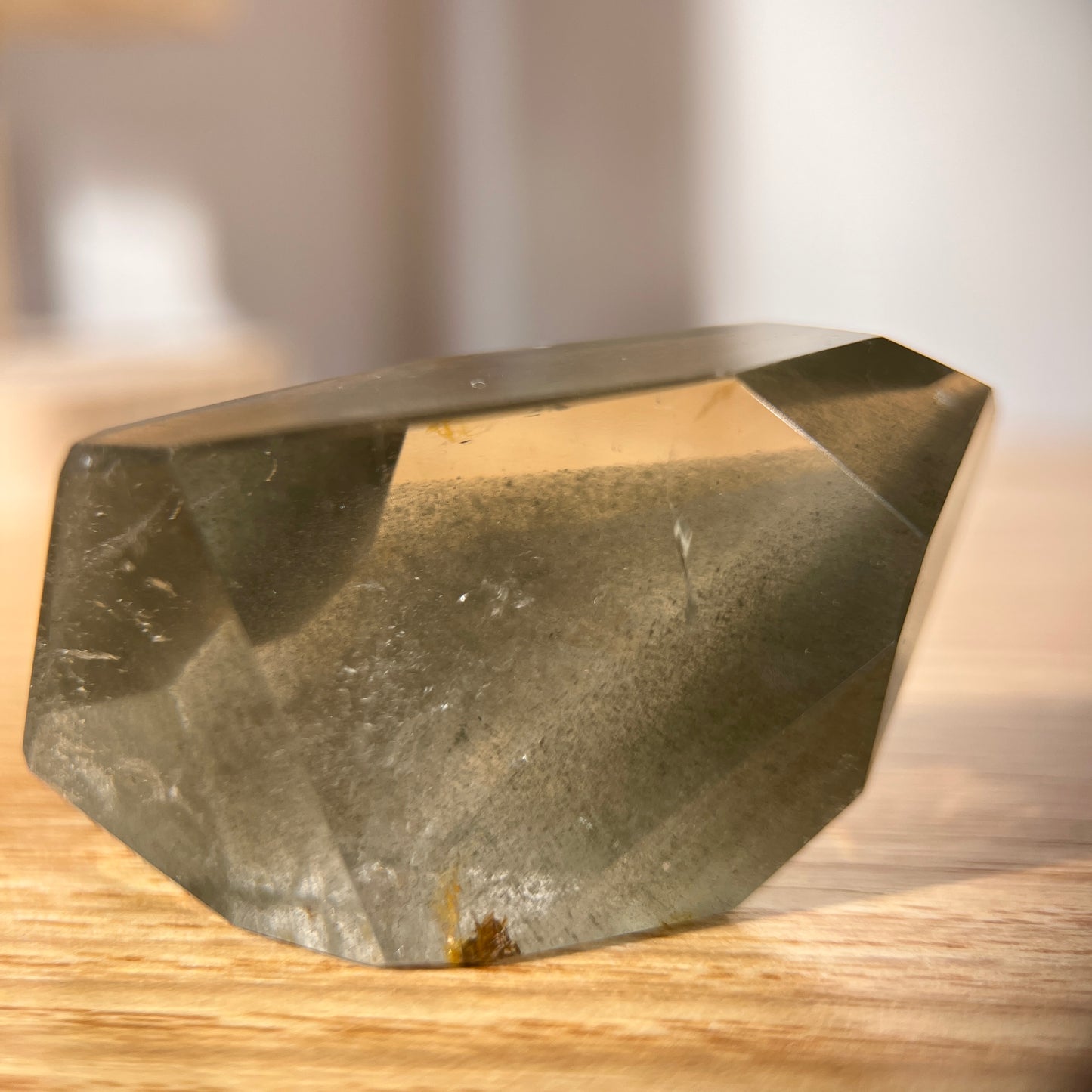 Layers Green Phantom Quartz Freeform - 45 Gram