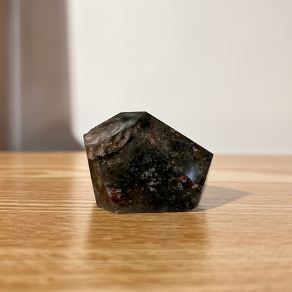 Garden Phantom Quartz Freeform - 40 Gram
