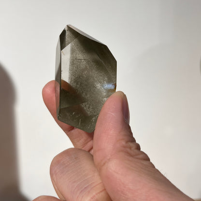 Layers Green Phantom Quartz Freeform - 45 Gram