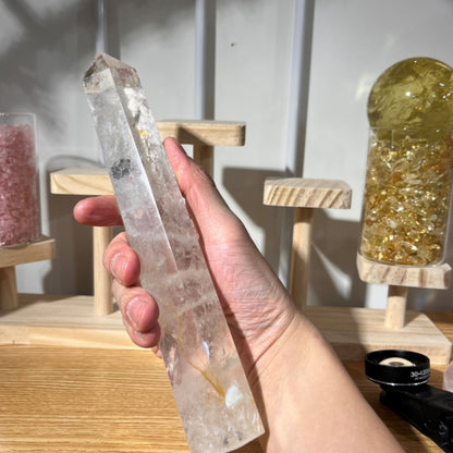 Clear Quartz Tower 569g